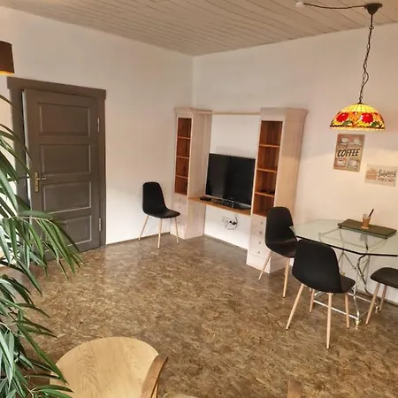 Apartment Wunderlich Gelb *